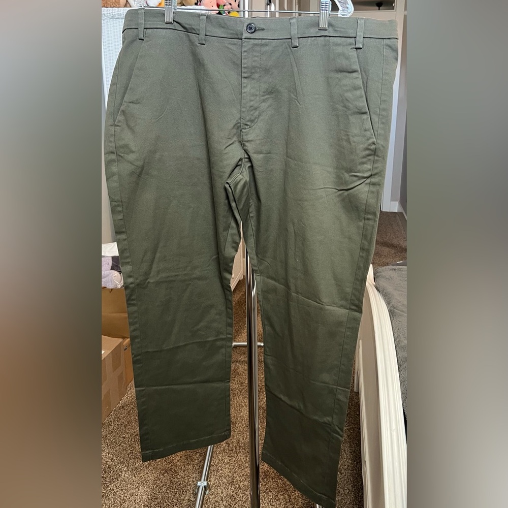 St. John's Bay - NEW With Tags - 46 x 30 - Olive Green Straight Leg Chinos